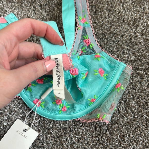 Victoria's Secret For Love and Lemons Garden Party Bra - Picture 5 of 5